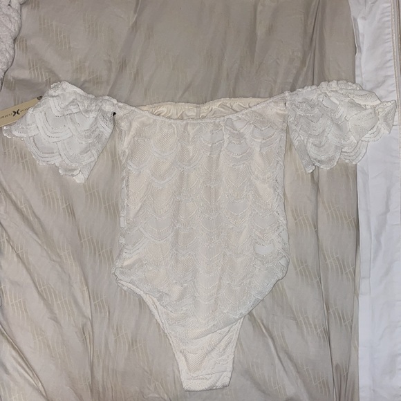 NWT Nightcap Off the Shoulder Lace Bodysuit - Picture 3 of 5